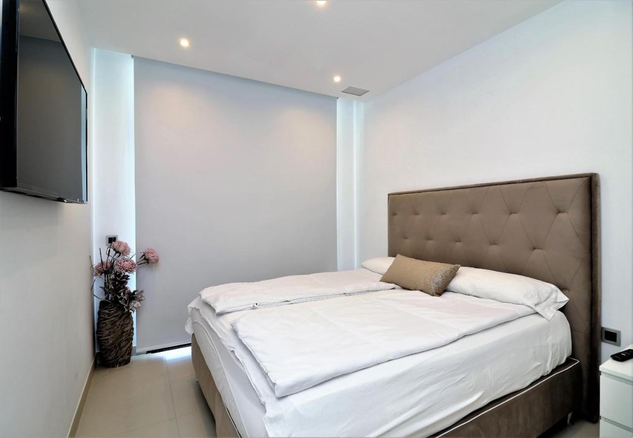 Апартаменти Sunset Drive 1-46 Poniente Beach Бенідорм Екстер'єр фото